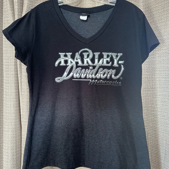 Harley-Davidson Women's Black and Gray V-Neck Tee - Picture 4 of 7